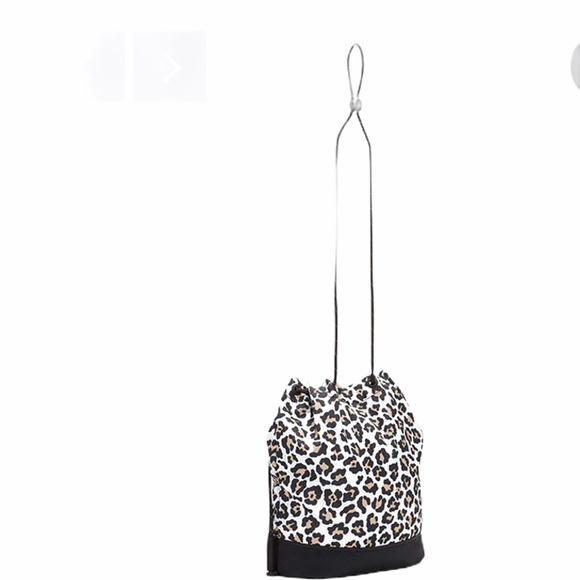 Converse Novelty Bucket Bag Leopard 🐆 Black Tan - Picture 3 of 12